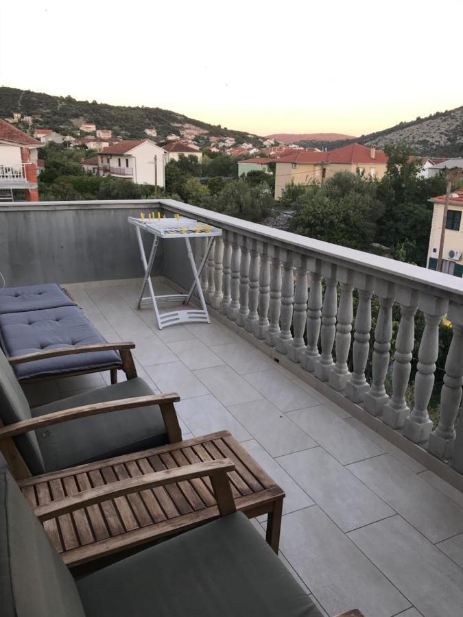 Apartment Laguna Vinišće Exterior foto