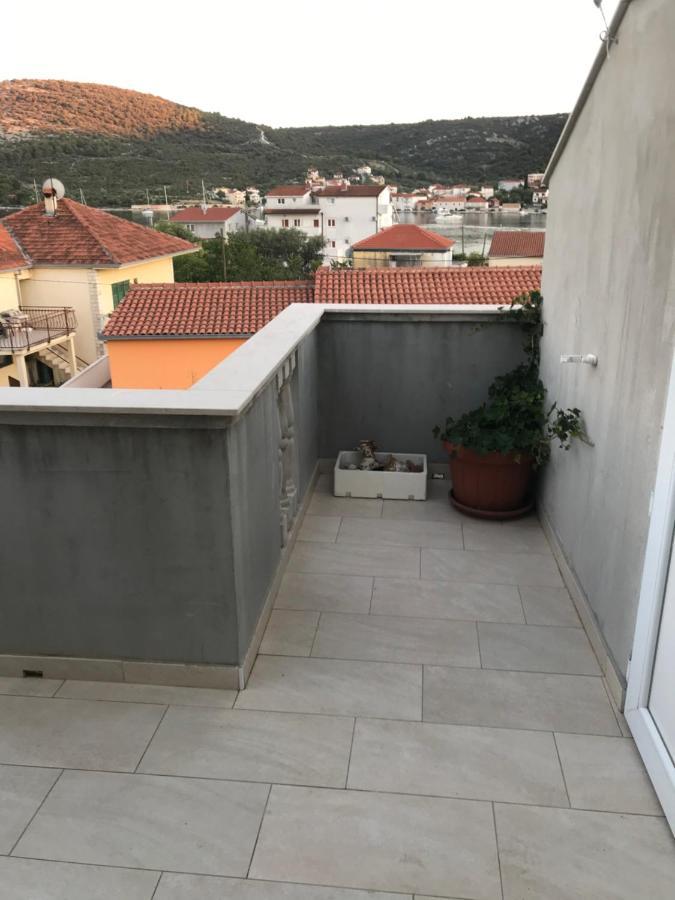 Apartment Laguna Vinišće Exterior foto
