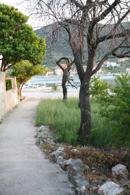 Apartment Laguna Vinišće Exterior foto